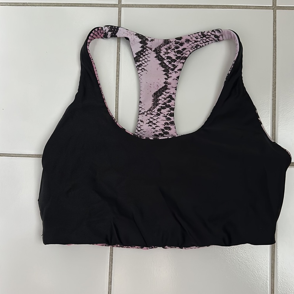 Beach Riot Sports bra. Size Small. Reversible - Picture 3 of 3